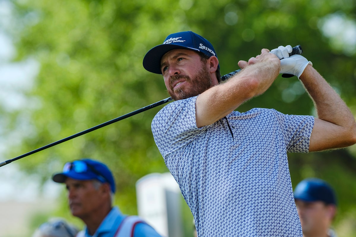 Sam Ryder ne prend que 21 putts pour un 63 et mène le Texas Open