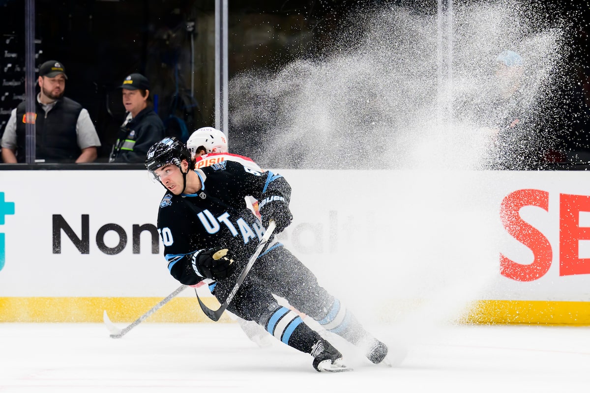 Stenlund, Hayton Score pour mener l'Utah en 3-1 victoire sur les flammes