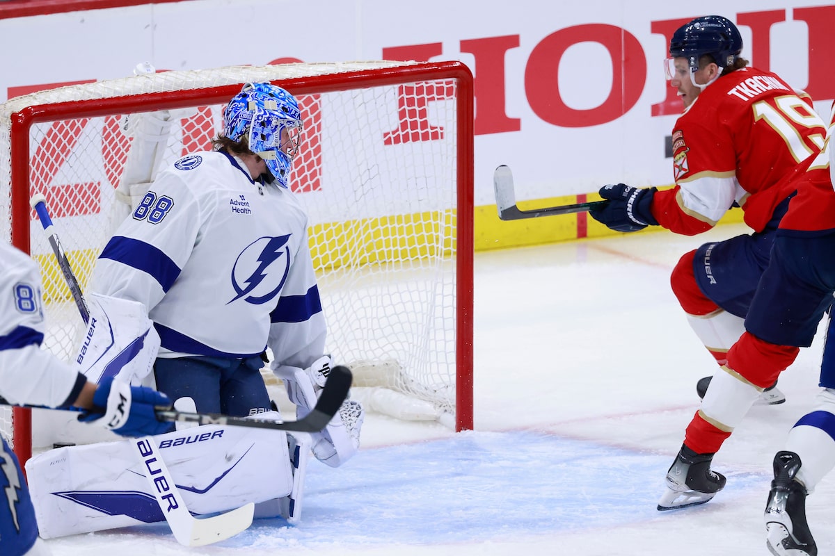 Tampa Bay Lightning a battu Florida Panthers 5-1 pour réduire le déficit au premier tour