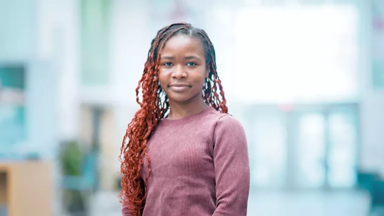 L'étudiant de Winooski participe à l'événement de poésie nationale