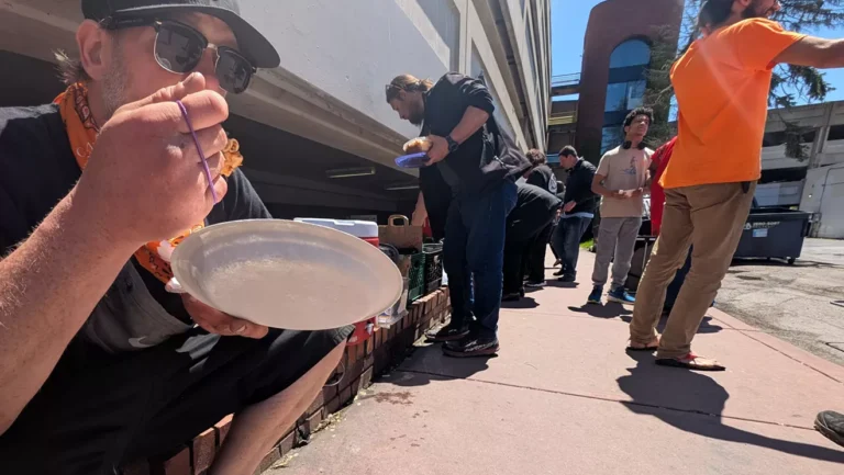 Au milieu des tensions, le maire de Burlington veut que le conseil reconsidére la résolution du déjeuner gratuit