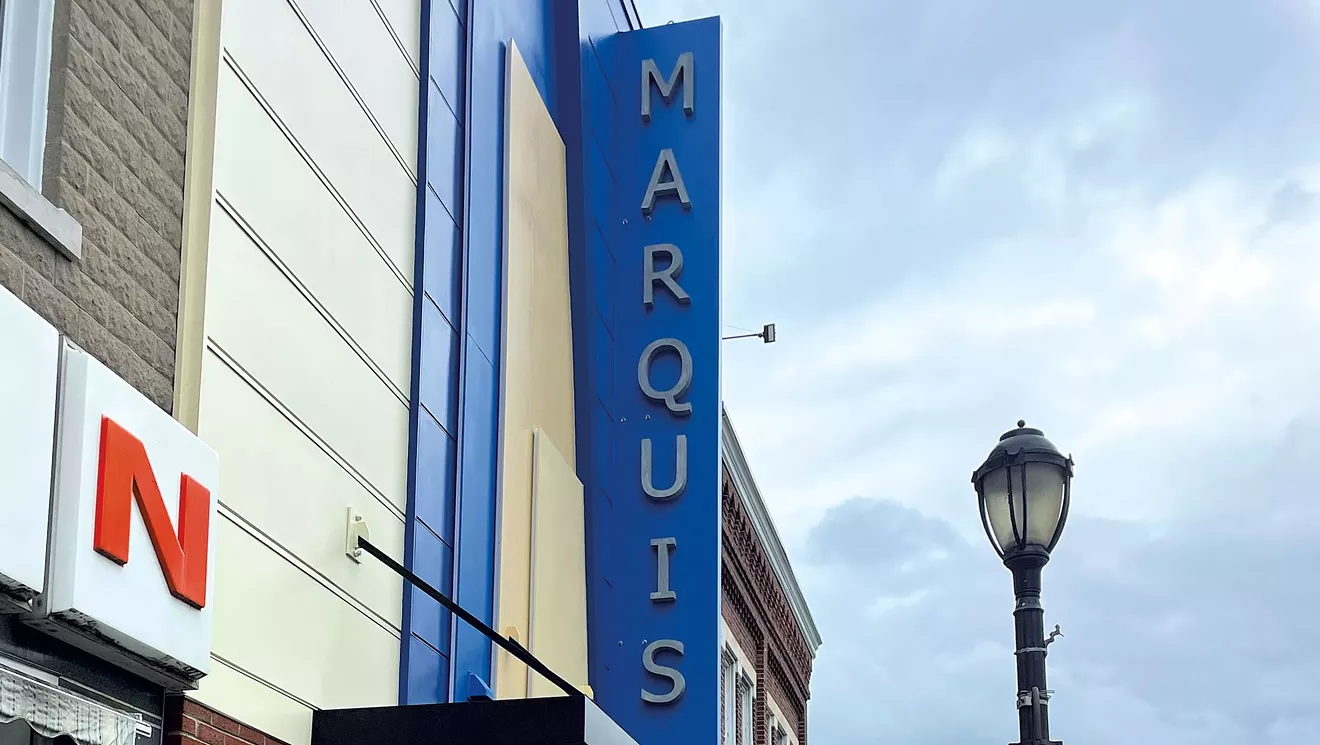Le Marquis Theatre de Middlebury devient rétro avec une façade art déco
