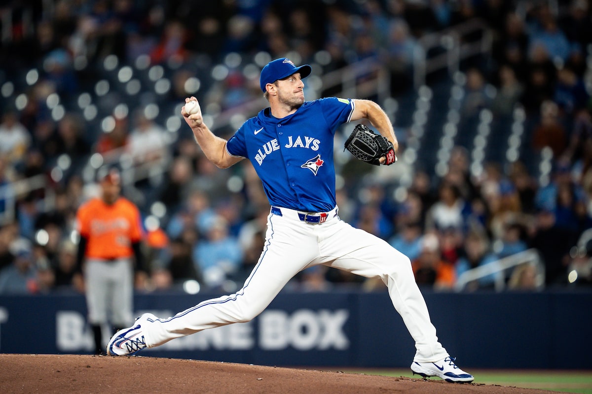 Blue Jays RHP Max Scherzer lance aux frappeurs pour la première fois depuis que la liste des blessures