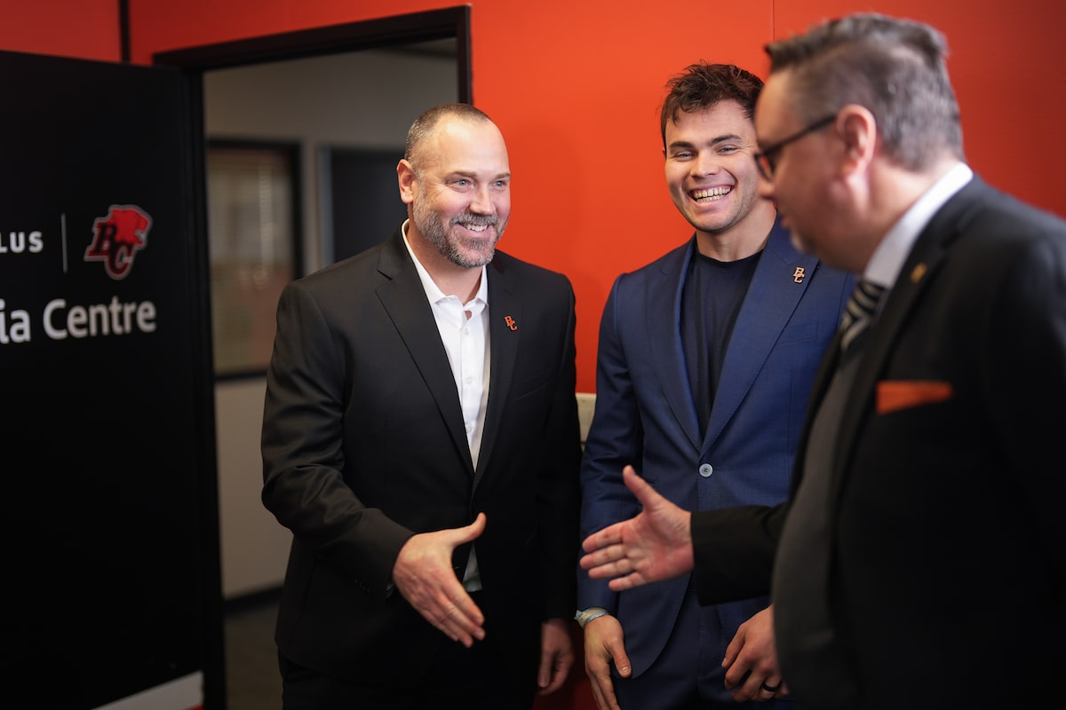 Buck Pierce prêt pour le premier camp d'entraînement en tant qu'entraîneur-chef de la Colombie-Britannique