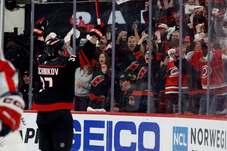 Carolina Hurricanes Top Washington Capitals 4-0 pour prendre la tête en série