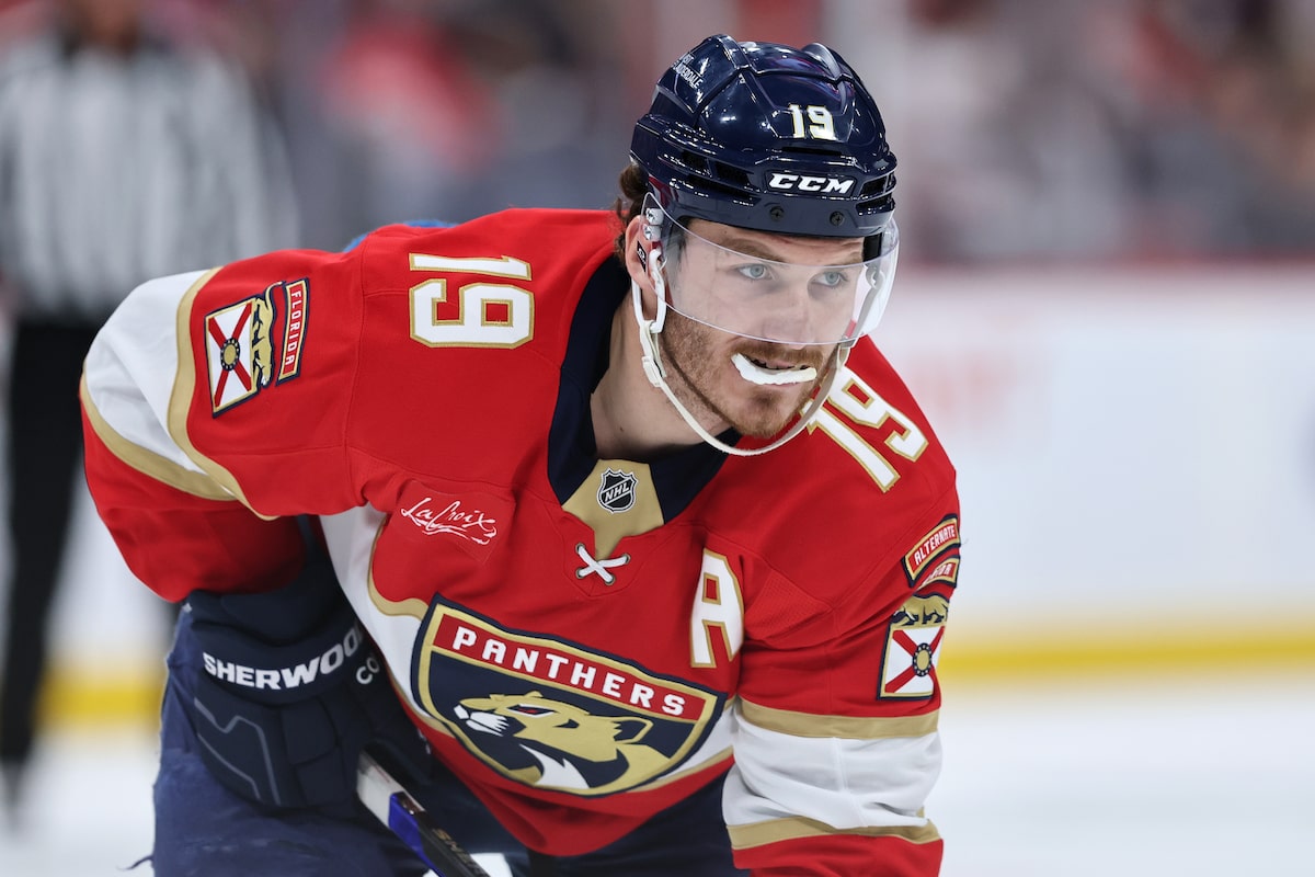 Champion en titre de la Coupe Stanley Florida Panthers, les Hurricanes de la Caroline se retrouvent à nouveau dans la finale de l'Est