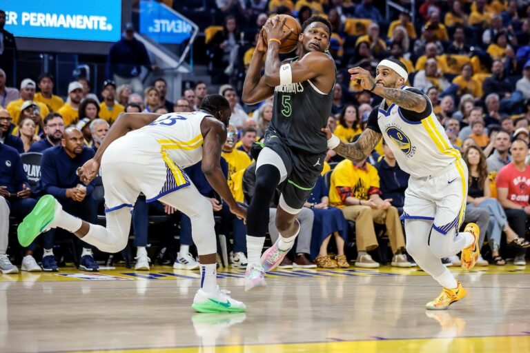 Edwards, Randle Lead Timberwolves Past Warriors 102-97 pour 2-1 avance en série de séries éliminatoires au deuxième tour