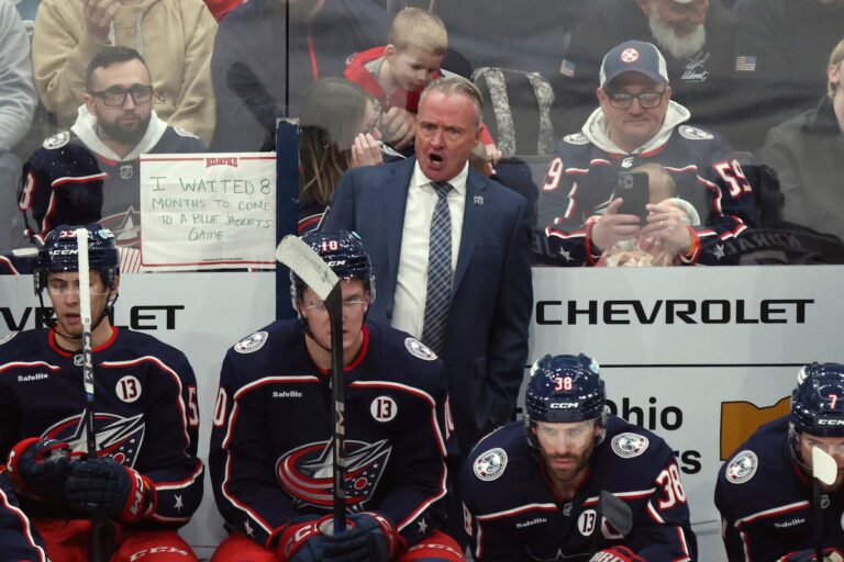 Evason nommé entraîneur du Canada, Huska parmi les assistants pour le championnat du monde de hockey