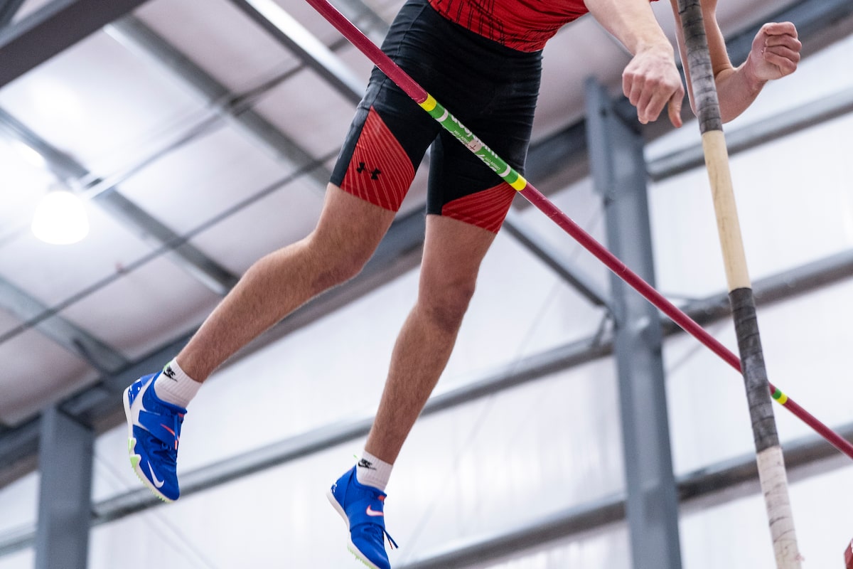 La politique n'est pas un facteur pour les athlètes canadiens qui courent leurs rêves universitaires aux États-Unis