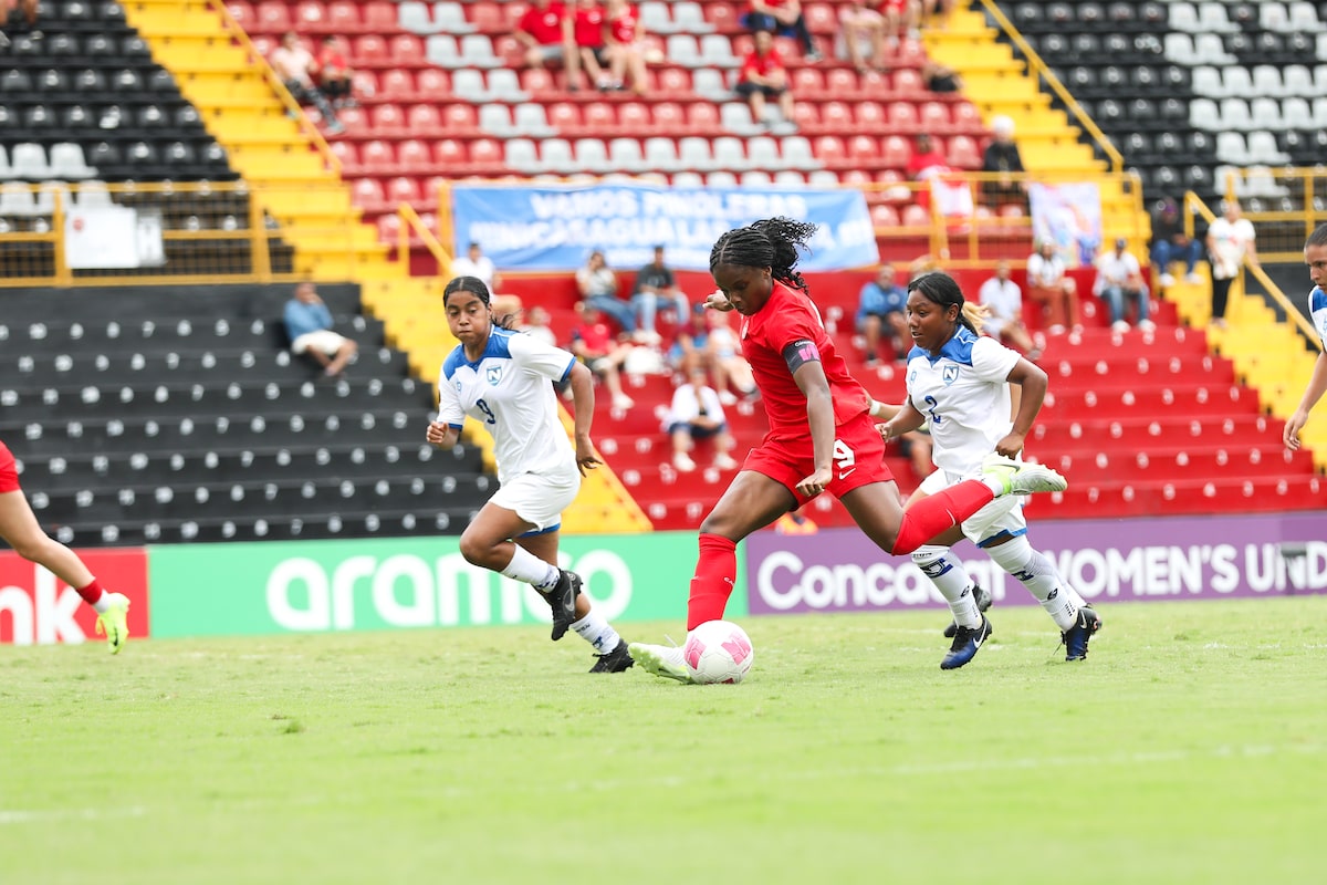 Le Canada survit au carton rouge et à la pénalité pour vaincre le Nicaragua 4-1 au championnat CONCACAF U-20