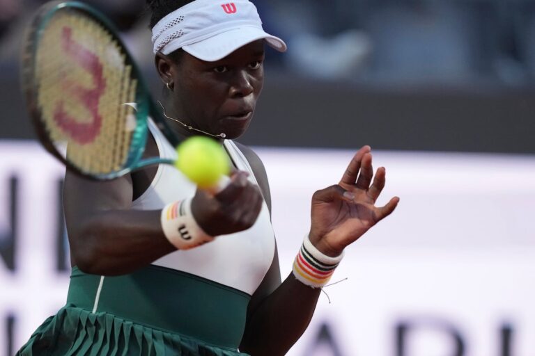 Le Canadien Victoria Mboko passe au deuxième tour du tournoi de qualification Open de France