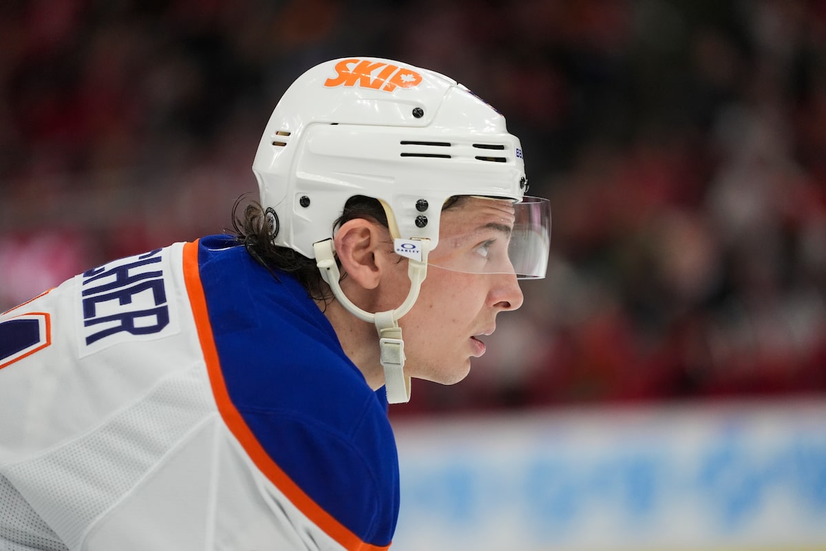 Le défenseur des Oilers Stecher comprend la douleur de Scheife: «m'affecte toujours quotidiennement»
