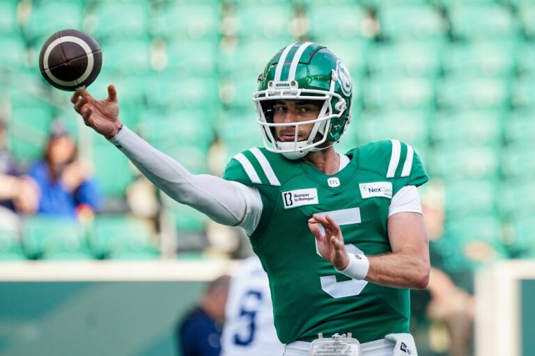 Le quart-arrière vétéran Shea Patterson sorti par Winnipeg Blue Bombers