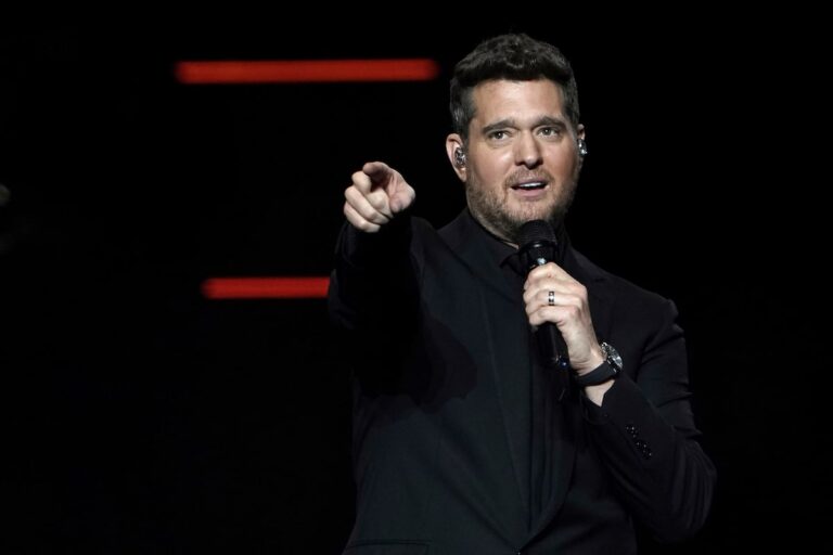 Les Panthers signent le chanteur canadien Michael Bublé - Pour une cause de collecte de fonds du cancer