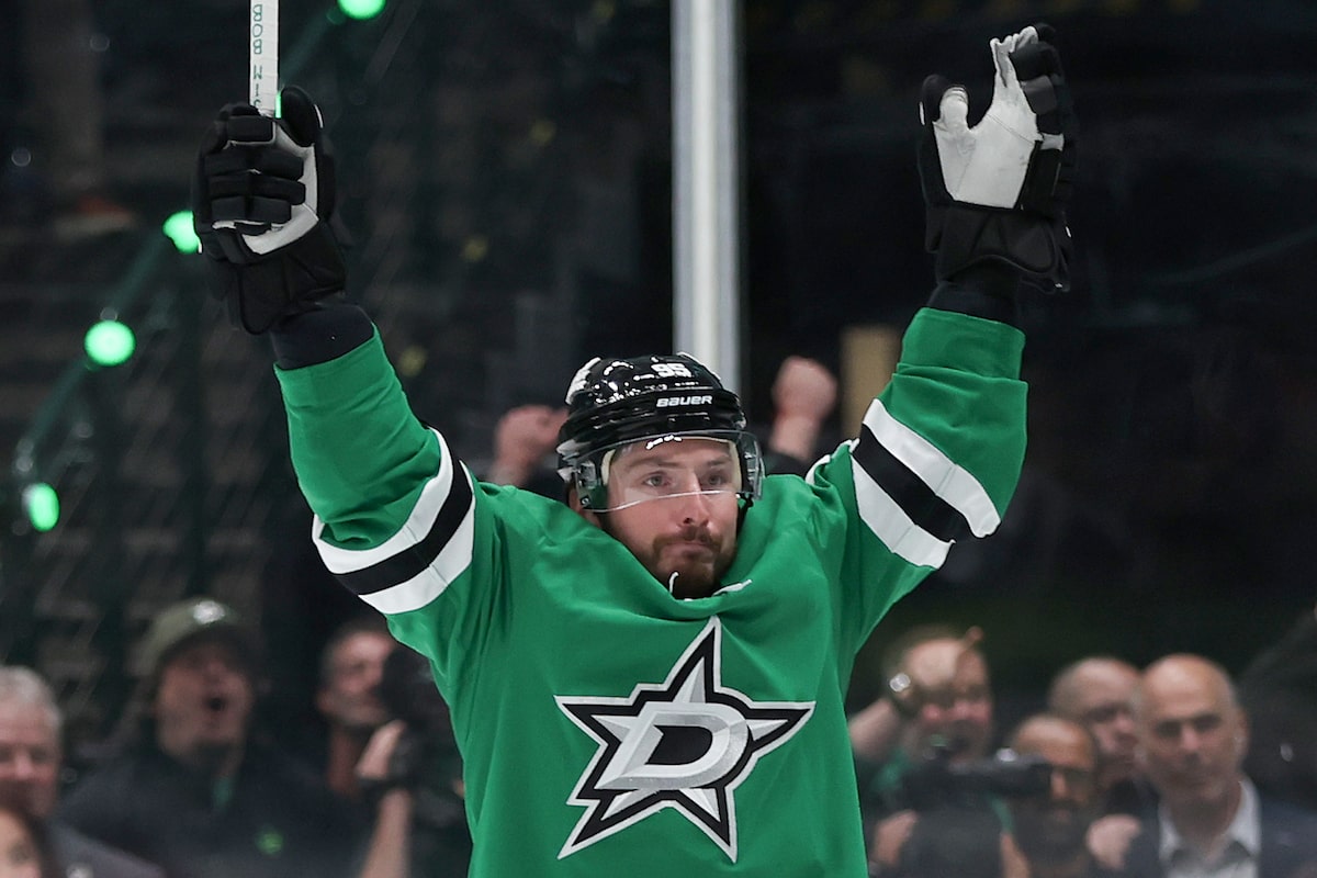 Les stars marquent 3 buts en puissance en 5,5 minutes plus tôt en troisième, rallye pour battre les Oilers 6-3 dans le match 1