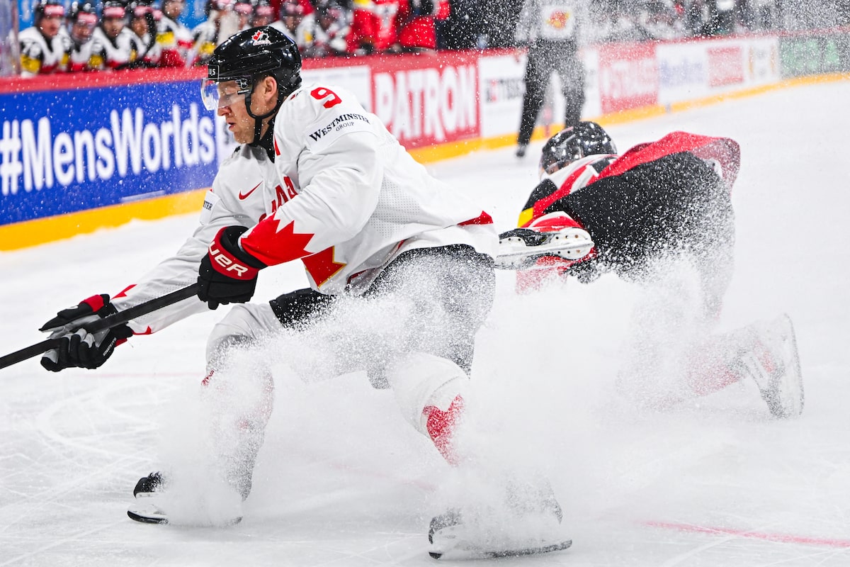 Mackinnon a deux buts, Assist alors que le Canada bat Autriche 5-1 à Hockey Worlds