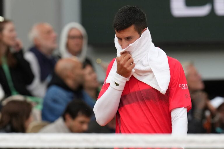 Novak Djokovic est gêné par la météo plus que tout lors de la victoire au premier tour à Paris