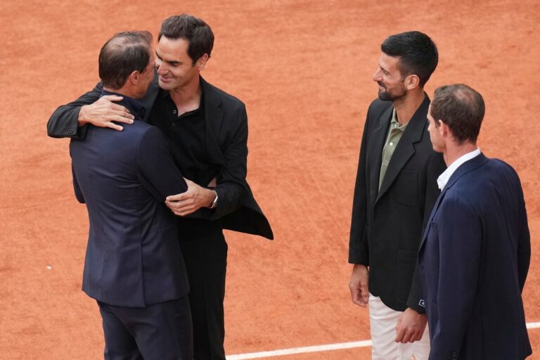 Roger Federer, Novak Djokovic et Andy Murray se joignent à la cérémonie de Rafael Nadal à French Open