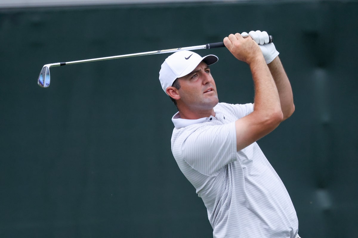 Scottie Scheffler revient dans la ville natale de Byron Nelson, prend une avance au premier tour avec 10 sous 61