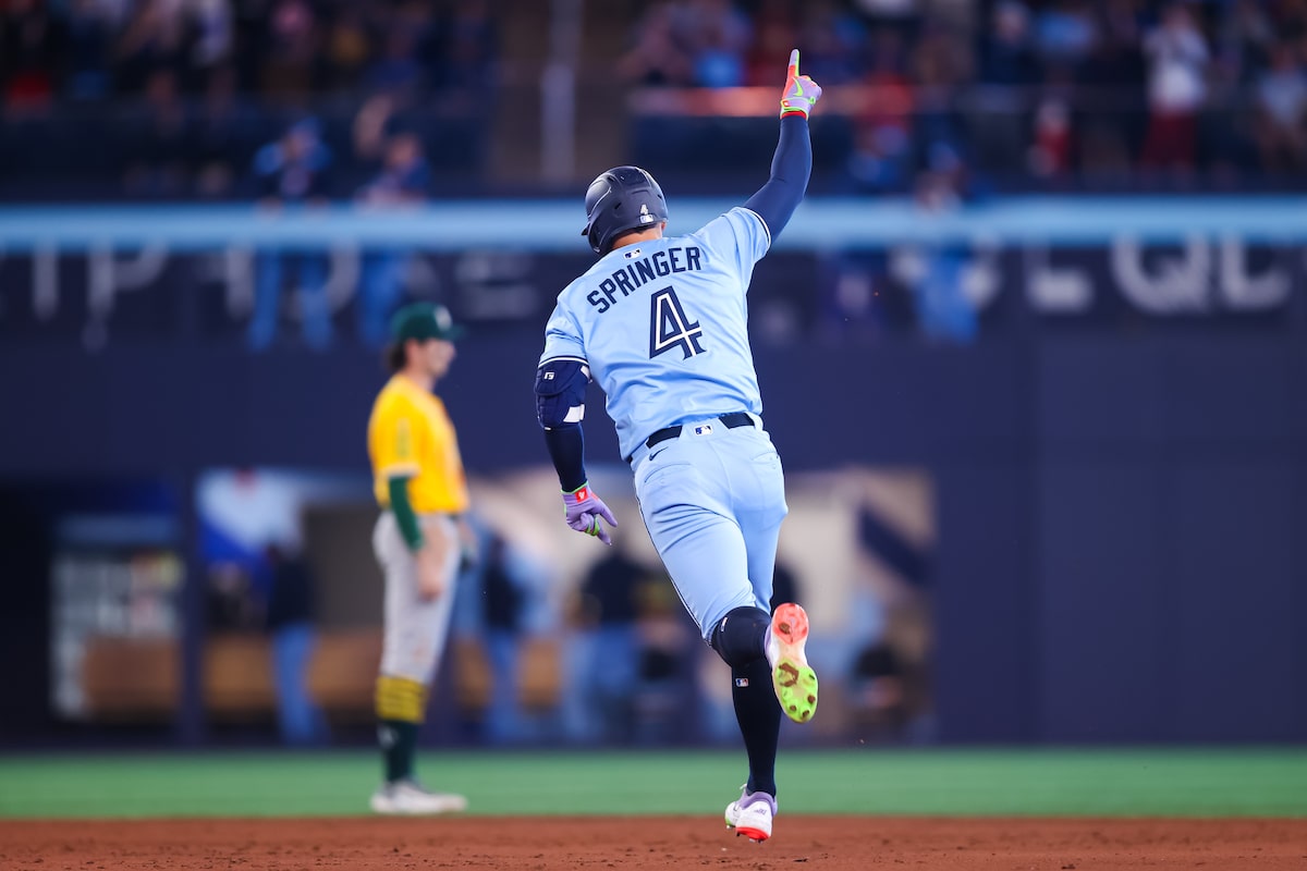 Springer frappe deux circuits en tant que Blue Jays Top Athletics 8-7