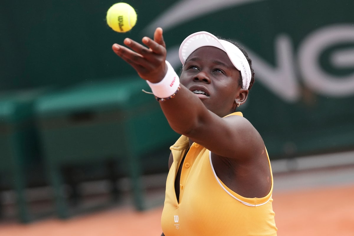 Toronto Teen Victoria Mboko tombe au champion olympique Zheng Qinwen à l'Open de France
