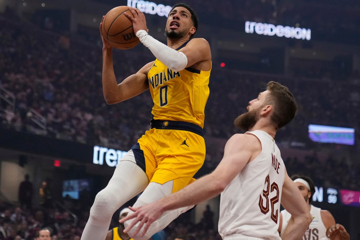 Tyrese Haliburton enflamme la course de fermeture pour Pacers, qui assombrit les Cavaliers 121-112 dans le match 1 des demi-finales est