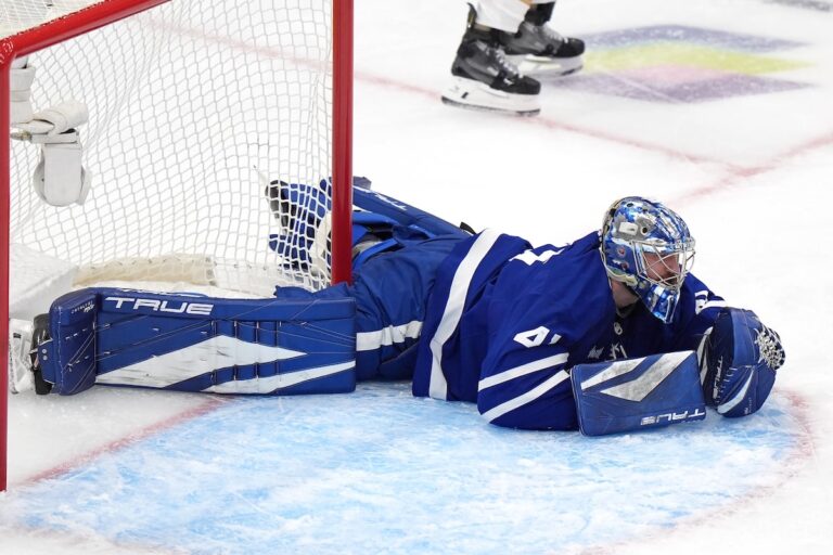 Un match dans la série Leafs-Panthers, la pharmacie de Hockey's Warrior est en plein essor