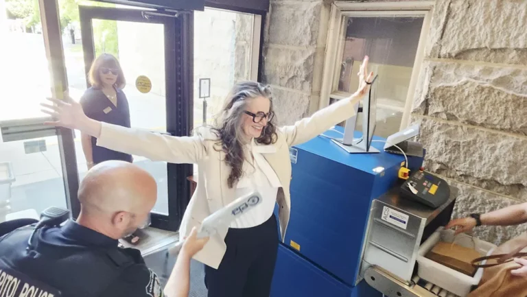 La sécurité a été resserrée alors que les législateurs retournent à Statehouse