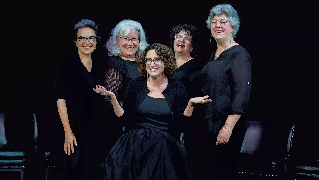 COMEDIC PLAY 'CONTROL TOP' BONNEURS PANTYHOSE ET LE PATRIARCHE À SOUTH BURLINGTON