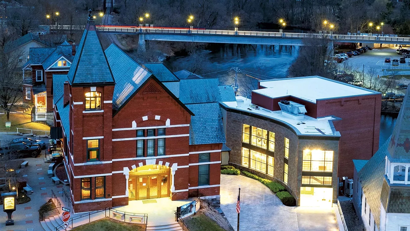 Le théâtre de la mairie de Middlebury célèbre l'ouverture de la nouvelle aile