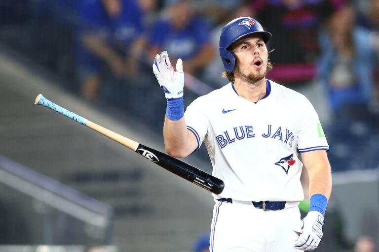 Barger frappe Walkoff Homer pour donner à Blue Jays une victoire de 5-4 sur les Diamondbacks