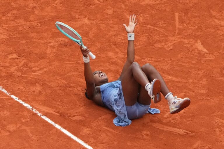 Coco Gauff remporte le premier ouvert français en battant Aryna Sabalenka, la meilleure, en 3 sets