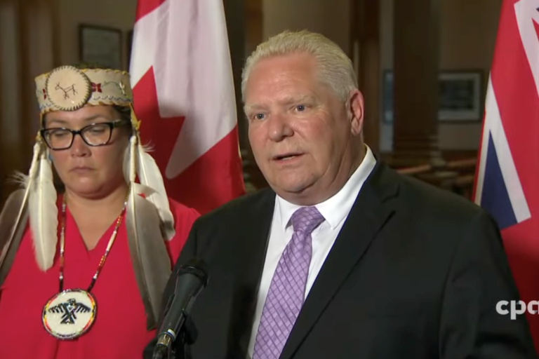 Ford s'excuse pour le commentaire «chapeau à main» sur les Premières nations
