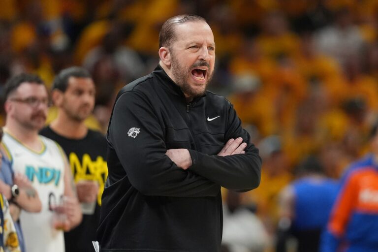 Knicks se serait séparé de l'entraîneur Tom Thibodeau après un voyage en finale de la conférence de l'Est, dit AP Source