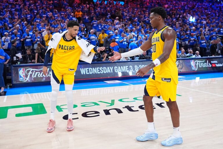 La finale de la NBA dans l'impasse déménage à Indianapolis pour le match 3