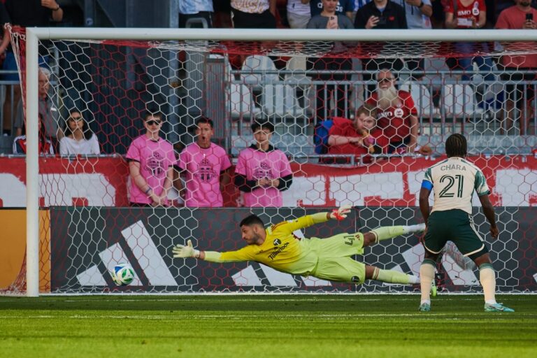 Le Toronto FC assure une victoire à domicile rare, arrête Portland Timbers avec un score 3-0