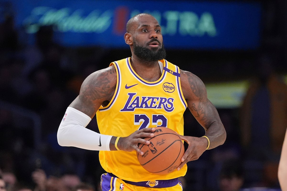 LeBron James exerce une option de 52,6 millions de dollars avec les Lakers pour la 23e saison NBA