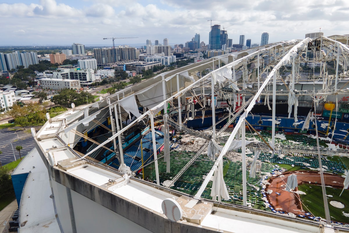 Les rayons de Tampa Bay disent qu'ils sont en pourparlers pour une vente potentielle au milieu de l'incertitude du stade