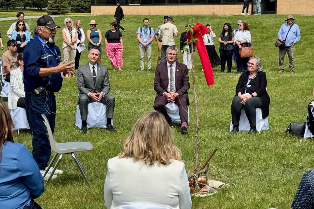 L'université lance la construction de l'installation de formation vétérinaire