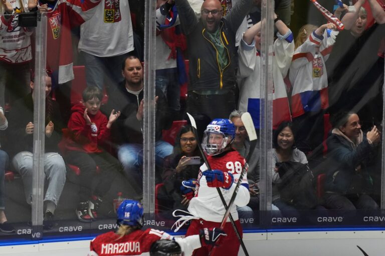 NY Sirens prennent la star tchèque Kaltounkova n ° 1 dans le repêchage de PWHL