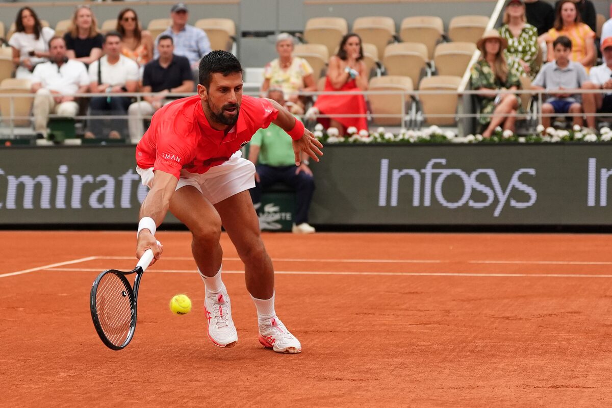 Novak Djokovic atteint à nouveau le quatrième tour de l'Open de France