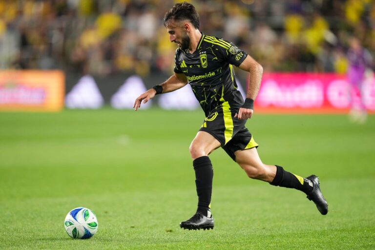 Rossi marque l'objectif de Go-ahead pour stimuler l'équipage de Columbus à une victoire 2-1 sur Vancouver Whitecaps