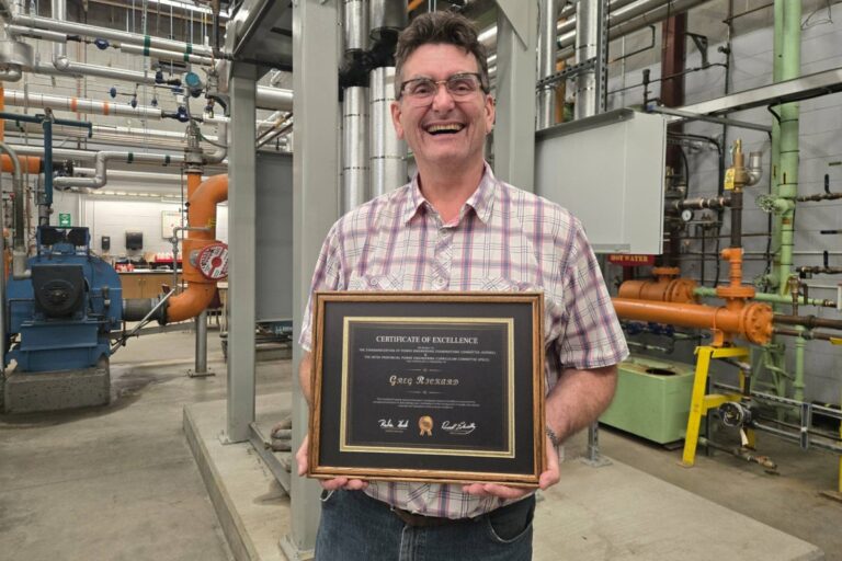 Sudbury Prof obtient un signe de tête pour les contributions de l'ingénierie électrique