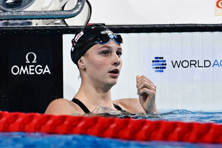 Summer McIntosh manque le plus vieux dossier de natation féminin par Blink of a Eye
