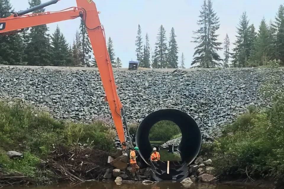 Timmins projette un net de 1,6 million de dollars sous une agence de financement nouvellement réprimandée