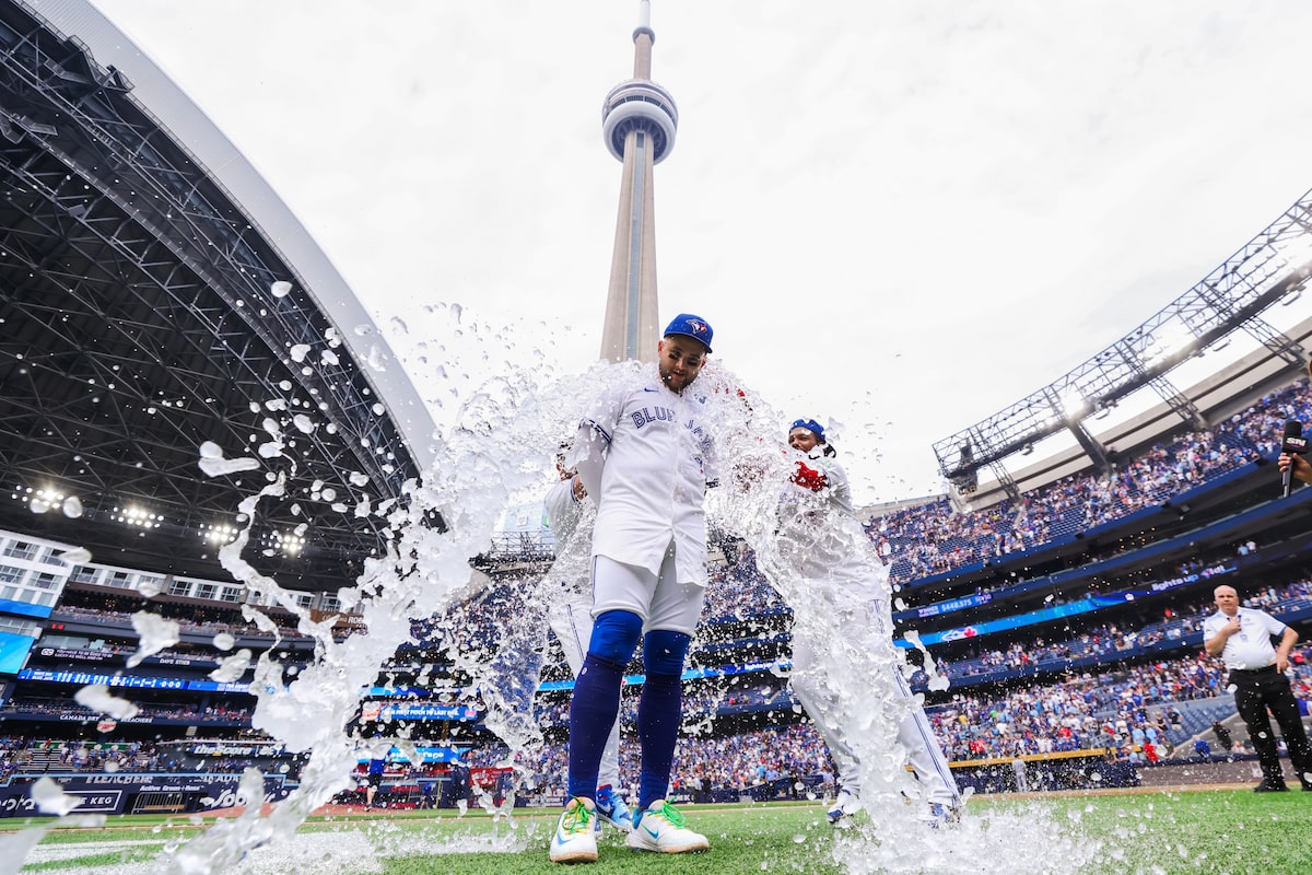 Toronto Blue Jays Top Chicago White Sox 7-1 avec Bichette's Homer, la sortie solide de Berrios