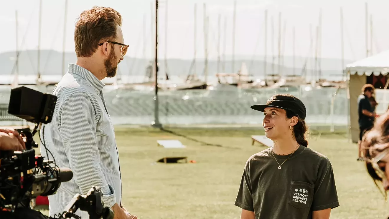 «The Daily Show» visite Burlington, «Rue Canada»