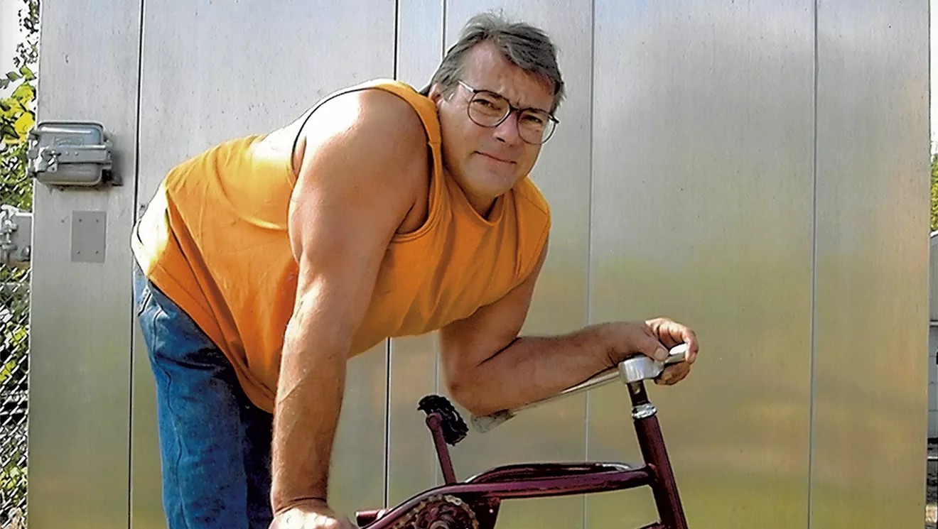 René Kirby, acteur, gymnaste et skieur avec spina bifida meurt