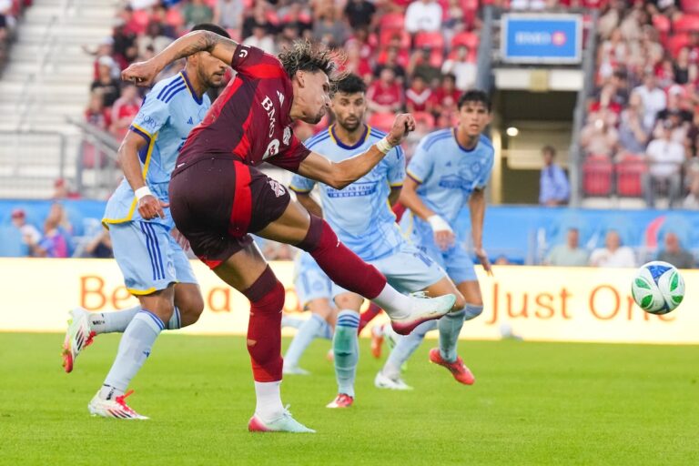 La pénalité tardive sauve Atlanta United en tirage au sort 1-1 avec le Toronto FC à MLS Play