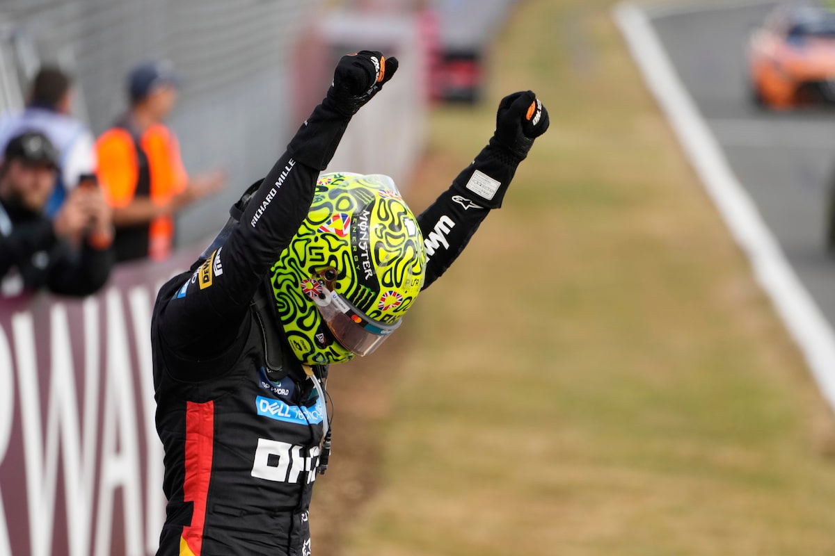 Lando Norris remporte le Grand Prix britannique pluvieux pittoresque